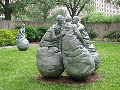 Even these statues know how to keep things private